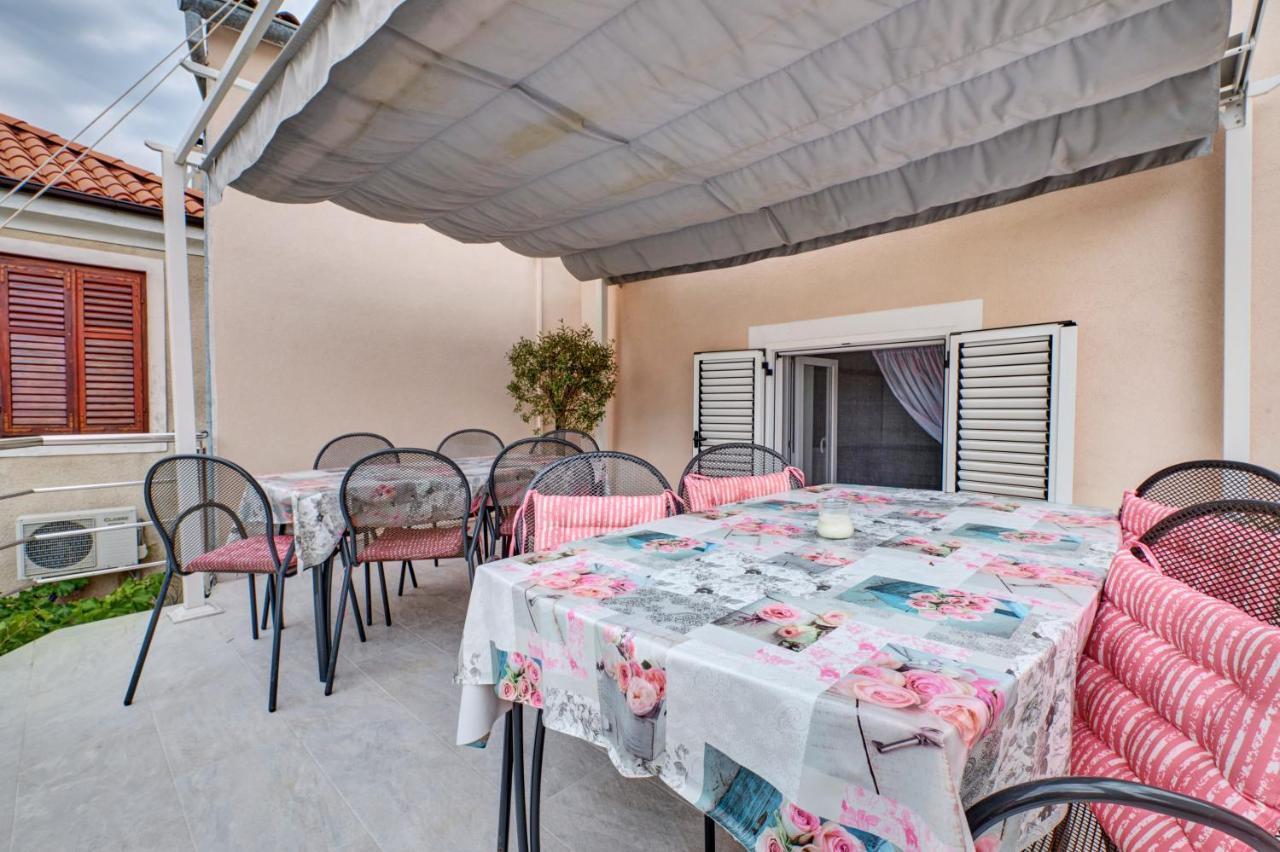 Apartments Ljubica Veli Lošinj Exterior foto