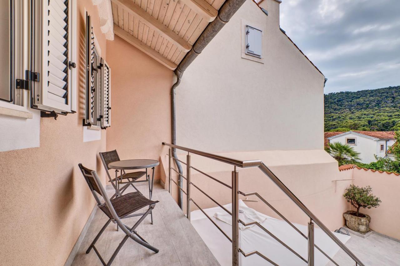 Apartments Ljubica Veli Lošinj Exterior foto