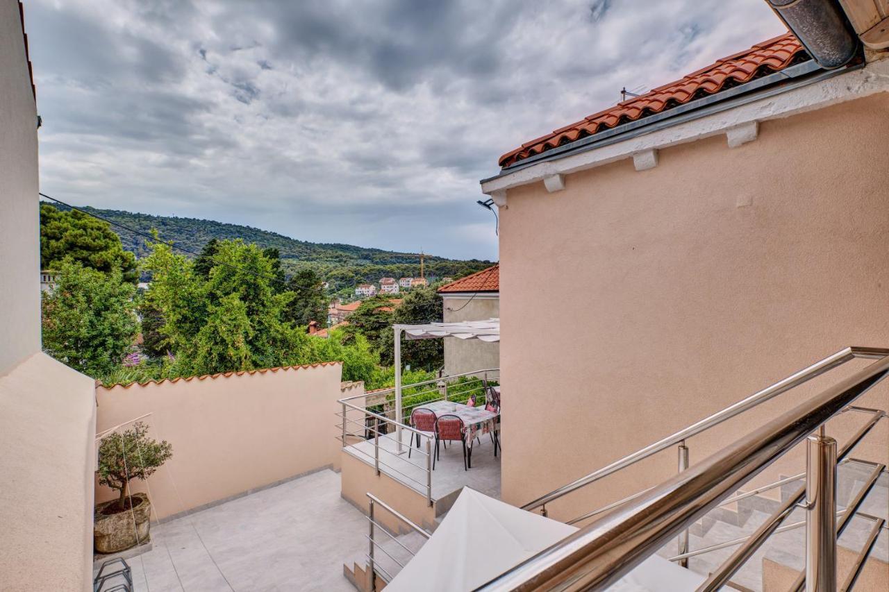 Apartments Ljubica Veli Lošinj Exterior foto